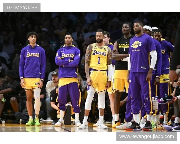 浓眉哥全场轰下40分带领湖人逆袭勇士 赛季首度晋级西部决赛