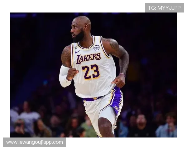 湖人逆转勇士再夺关键胜利詹姆斯状态火热引关注