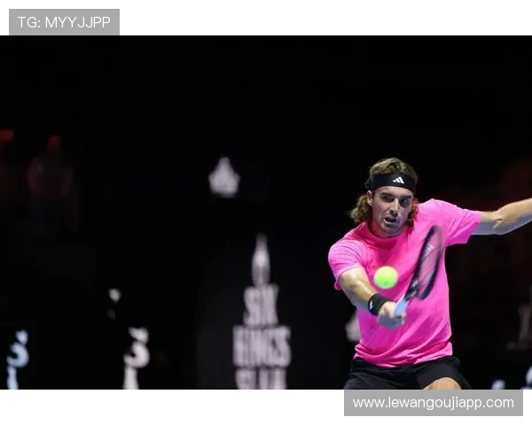 网球界最新动态：顶尖选手备战大满贯赛事精彩瞬间全解析